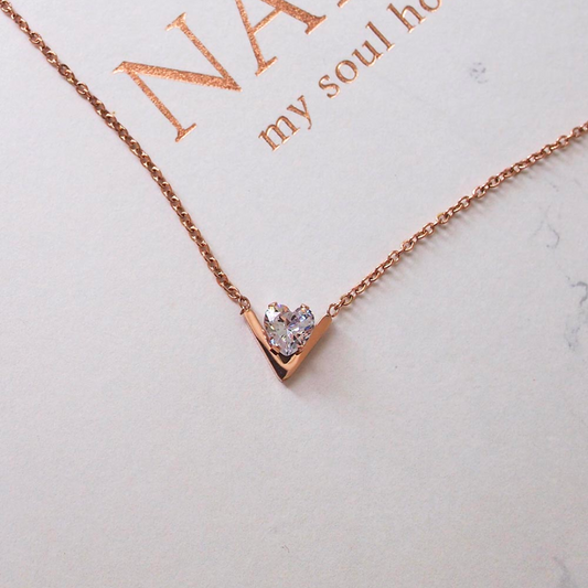 Arva Vera Heart Crystal Necklace in Rose Gold (Stainless Steel)