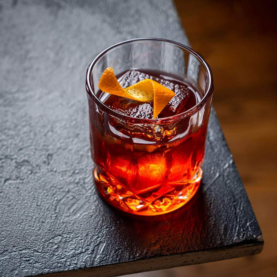 ROCKS The Connoisseur’s Set with 2 Crystal Signature Glasses