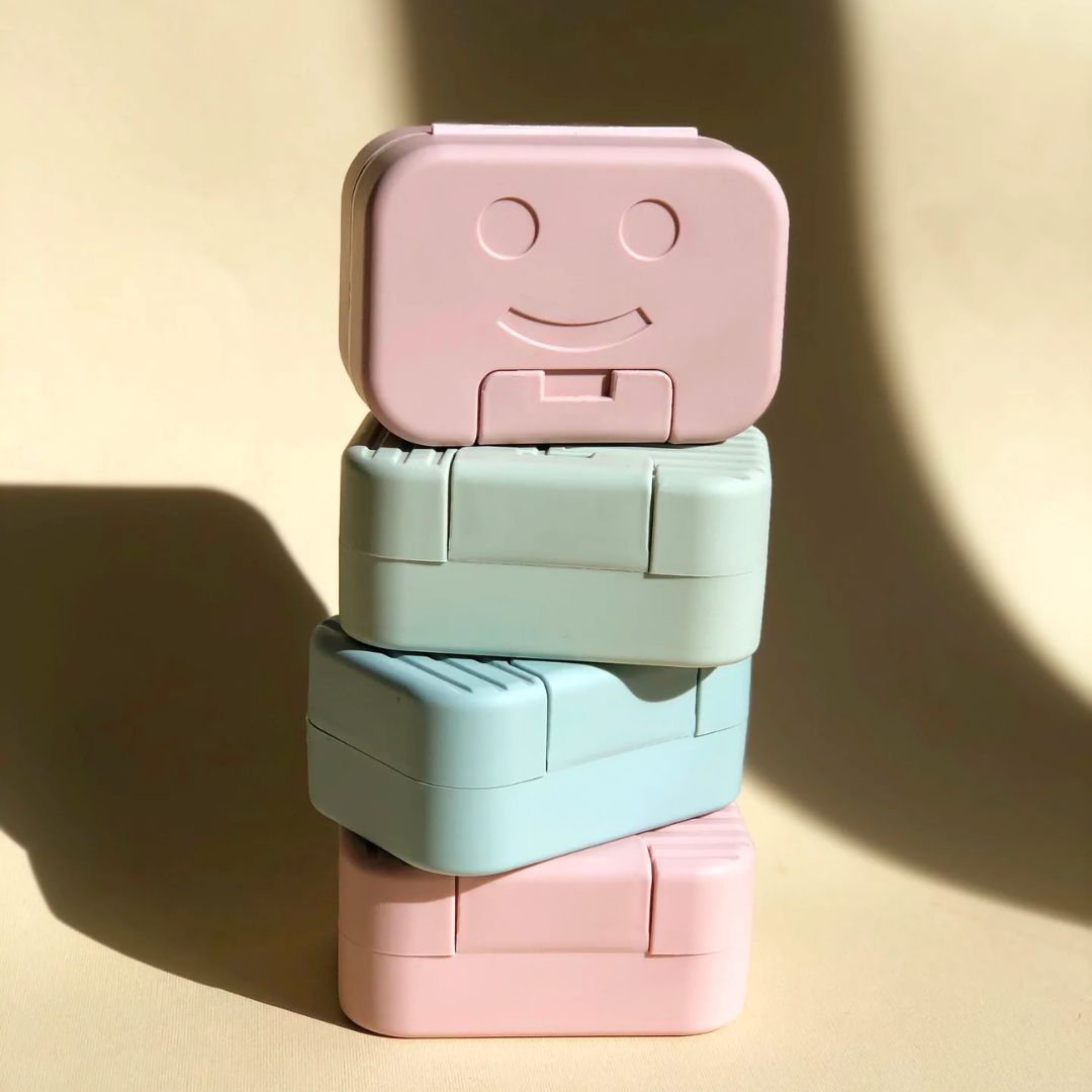 Oasis: Travel Soap Box (Pink Smiley)