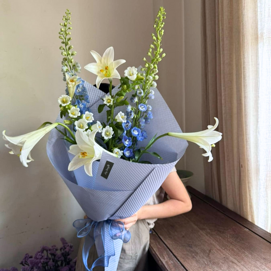 Flower Bouquet - Blue & Cool Palette [HCMC Only, Next-Day Delivery]