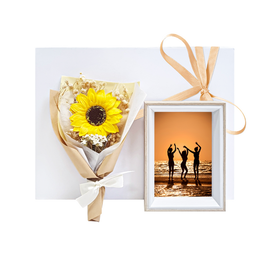 Neutral Mini Bouquet & Personalised Photo Frame